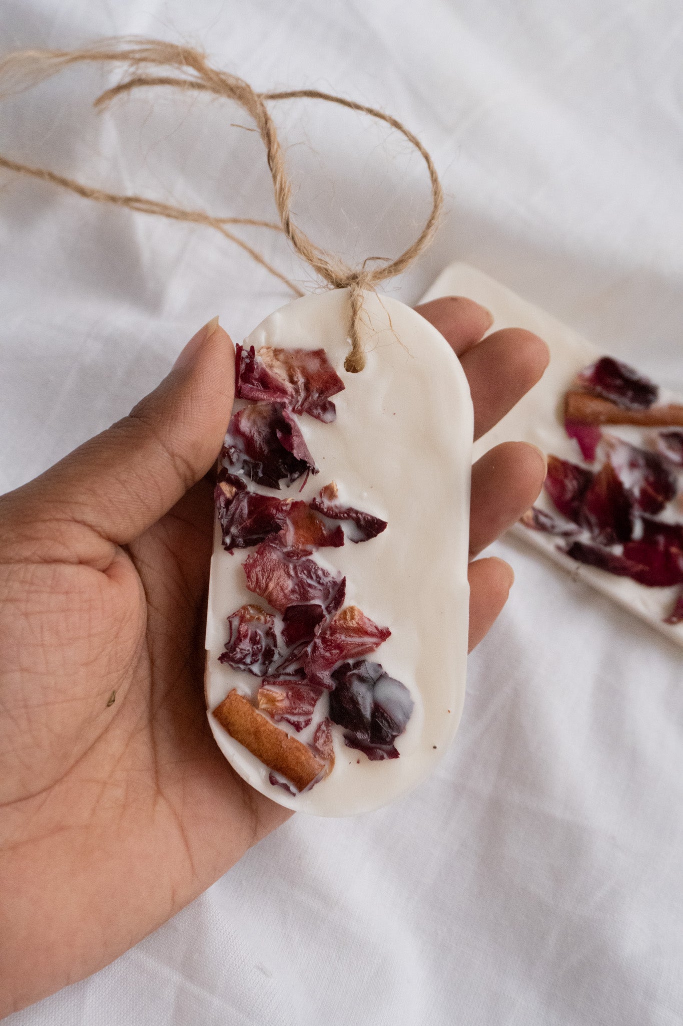 Scented wax tablet: Granduer Blooms